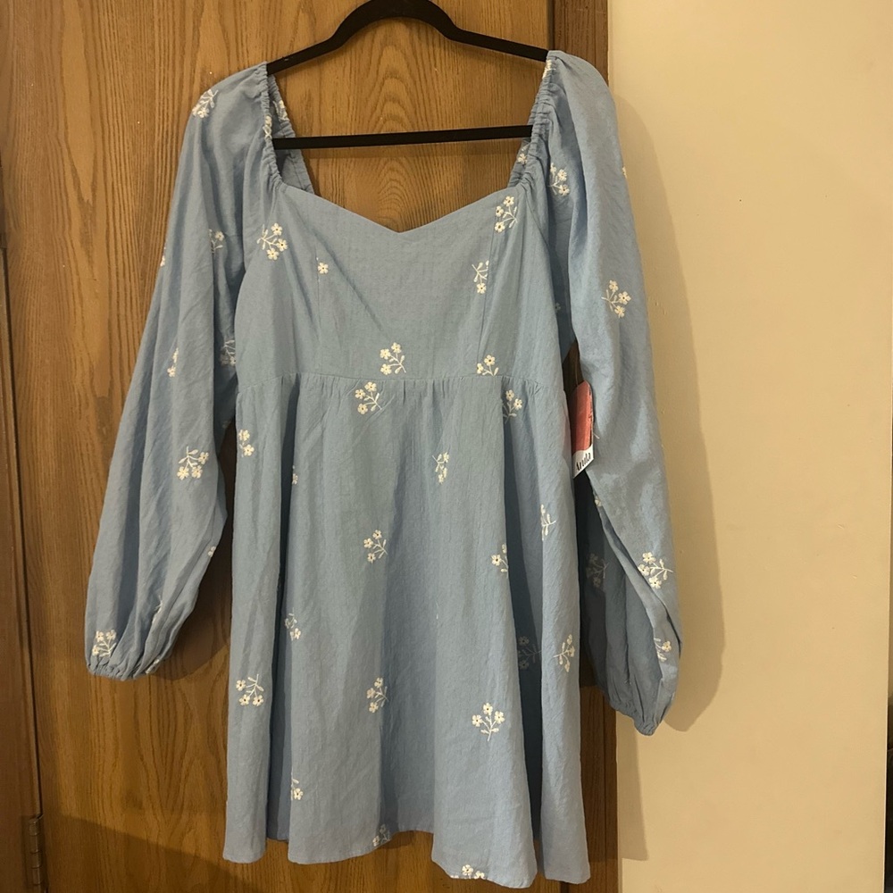 NWT Arula Blue and White Floral Dress 0XL